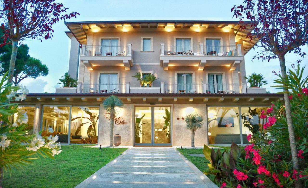 Hotel Villa Elsa Marina di Massa Exterior photo